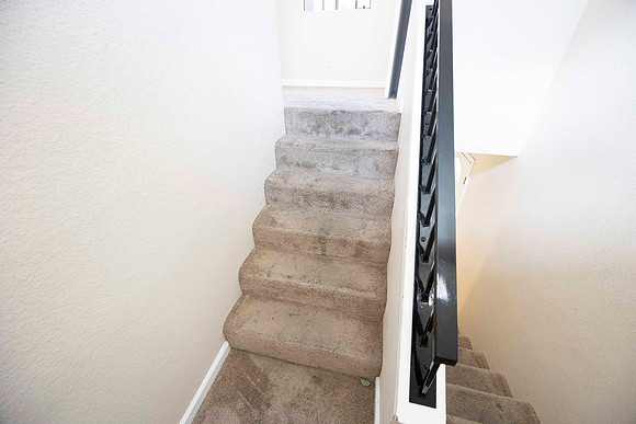 2239 Via Esmarca Unit A Move Out Stairway 03