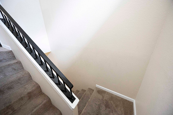 2239 Via Esmarca Unit A Move Out Stairway 06