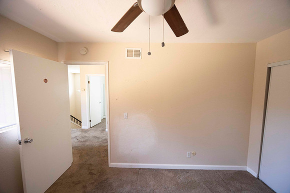 2239 Via Esmarca Unit A Move Out Up Bedroom 1 05