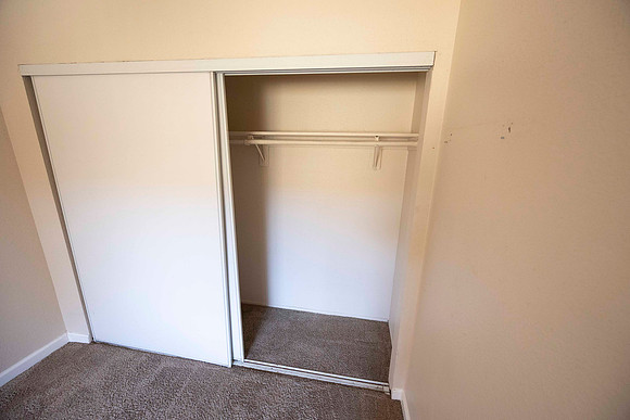 2239 Via Esmarca Unit A Move Out Up Bedroom 1 06