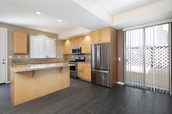 3528 Indiana St 08