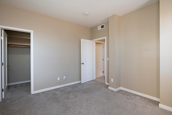 3528 Indiana St 17