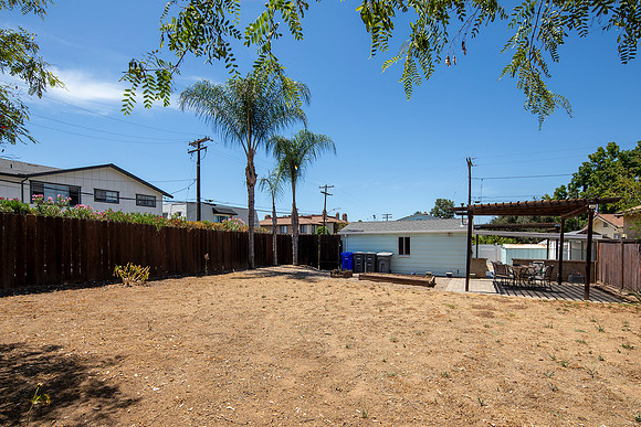 4255 Parks Ave 18
