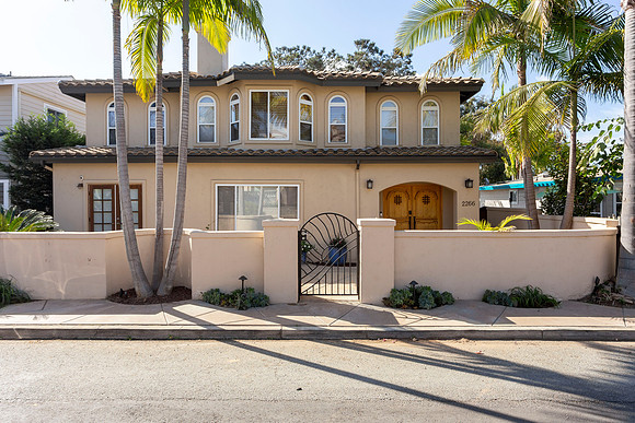 2266 Manchester Ave 01