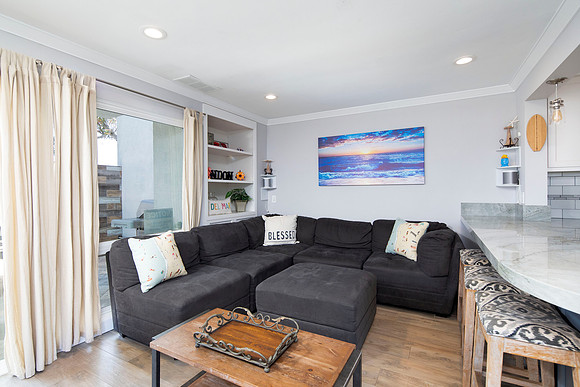 1757 Coast Blvd 04