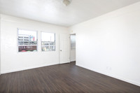 3809 Ray St 02