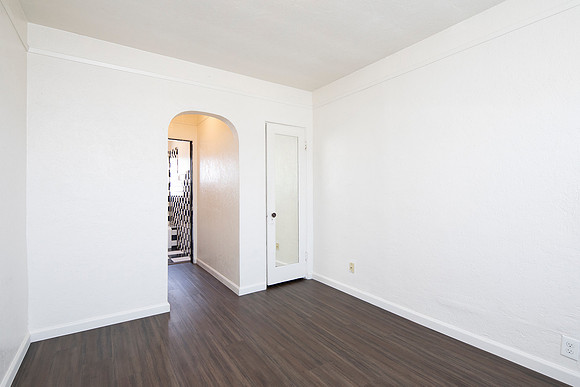 3809 Ray St 08