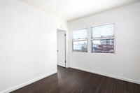 3809 Ray St 09