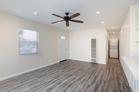 1270 14th St 06
