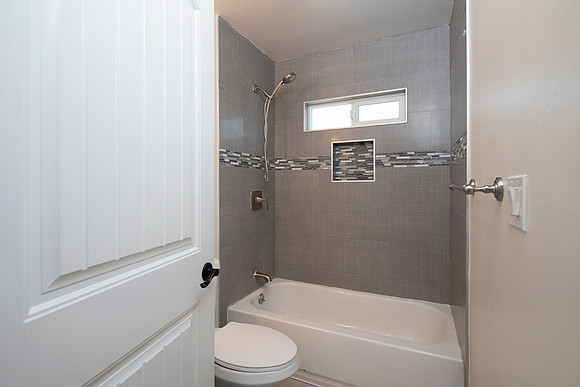 1270 14th St 17