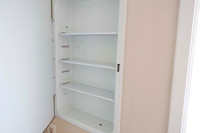 2297 Via Esmarca C Move Out Bathroom 04
