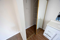2297 Via Esmarca C Move Out Bathroom 03