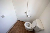 2297 Via Esmarca C Move Out Bathroom 18