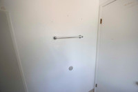 2297 Via Esmarca C Move Out Bathroom 20