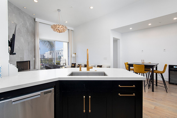 9253 Regents Rd A401 05