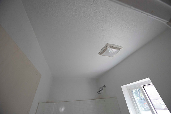 2283 B Via Esmarca Bathroom 07