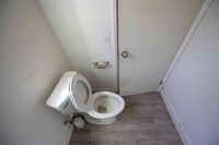 2283 B Via Esmarca Bathroom 14