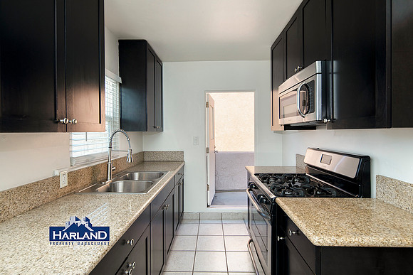 4466 half 49th St WM 10