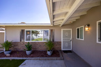1315 Bush St 06