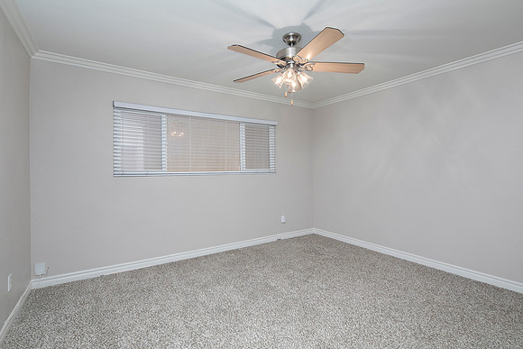 1315 Bush St 23