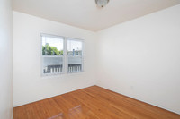 4466 half 49th St 14