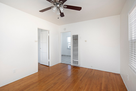 4466 half 49th St 07