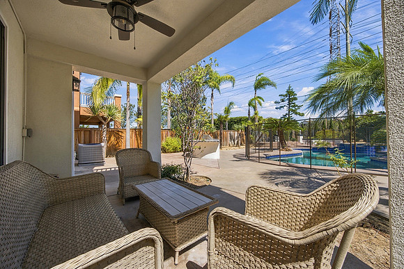 10569 Corte Jardin Del Mar 05