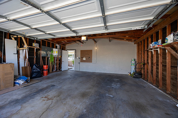 1315 Bush St 05
