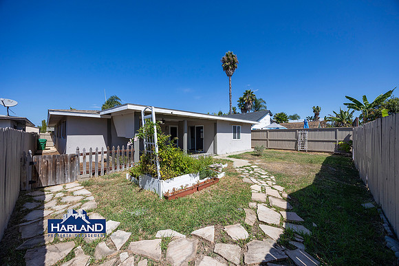 1315 Bush St WM 10
