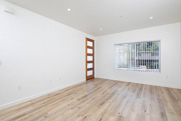 3333 Reynard Way #03 09