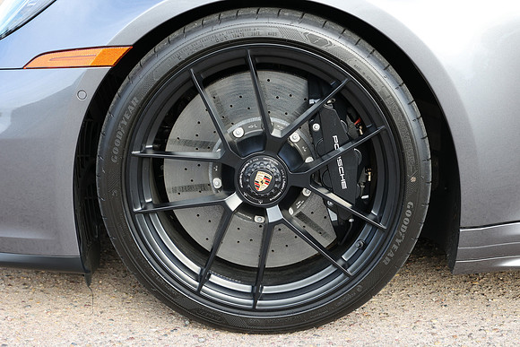 2026 Porsche Carerra 4 GTS 012