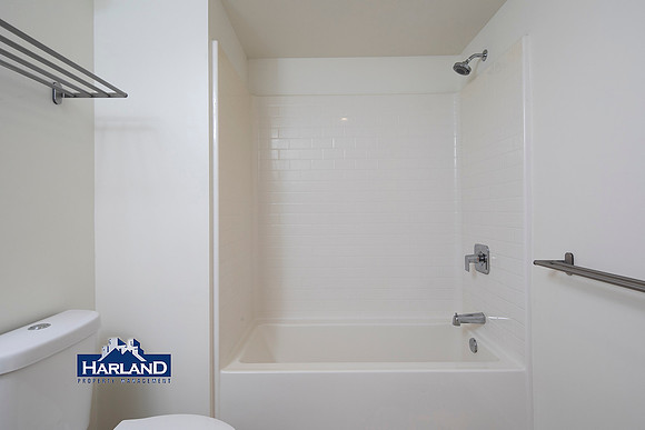 3333 Reynard Way #03 WM 16