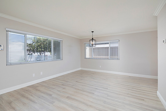 1315 Bush St 14