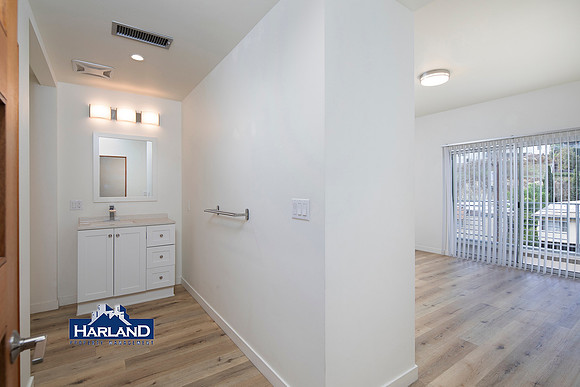 3333 Reynard Way #10 WM 14