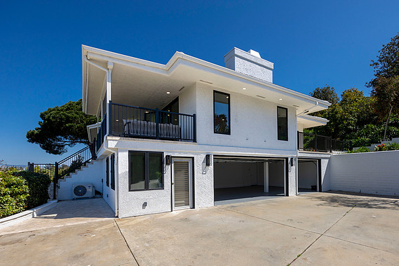 1561 La Plaza Dr 03