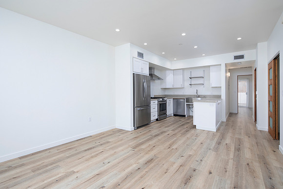 3333 Reynard Way #03 02