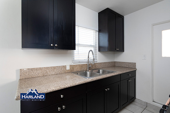 4466 half 49th St WM 11