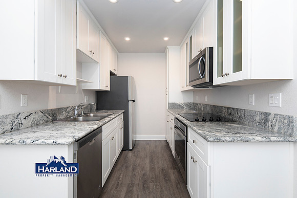 8529 Villa La Jolla Dr Unit A WM 07