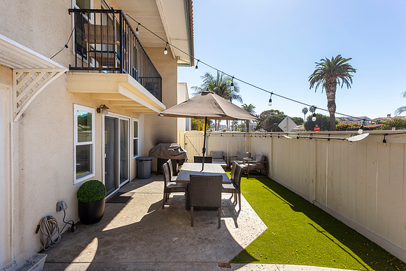 1817-19 Coast Blvd New Front 05