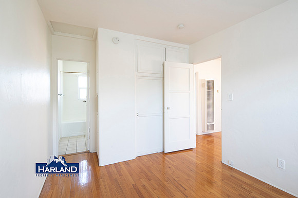 4466 half 49th St WM 15