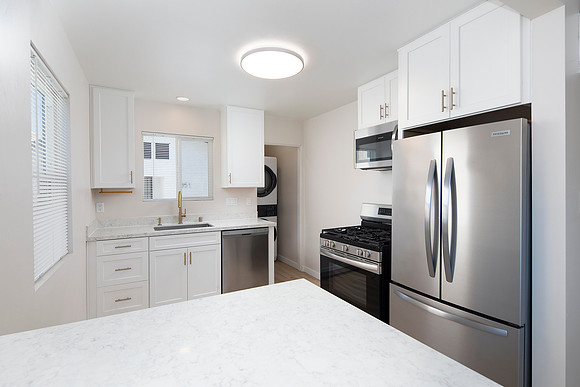3847 Menlo Ave 08