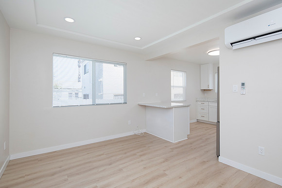 3847 Menlo Ave 04