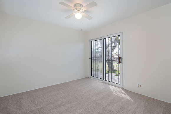 7453 Fulton St 13