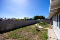 1315 Bush St 12
