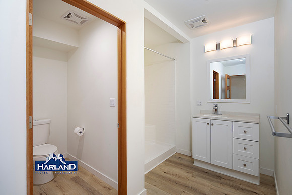 3333 Reynard Way #10 WM 15