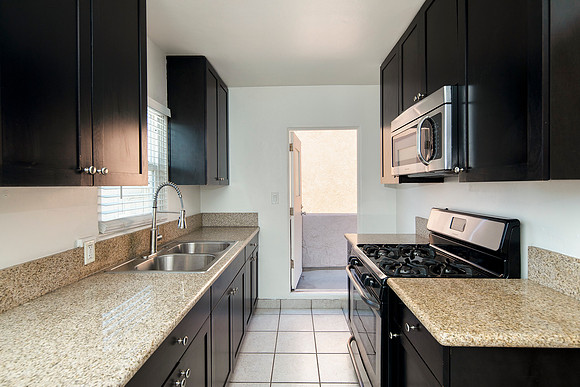 4466 half 49th St 10