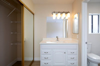 2297 Via Esmarca Unit C 13
