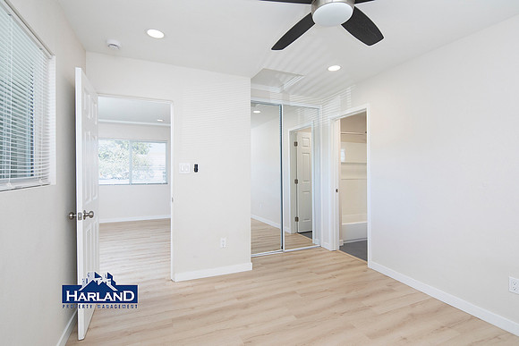 3847 Menlo Ave WM 13
