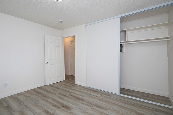 1107 B Ave #01 14