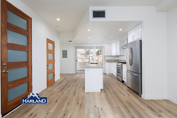 3333 Reynard Way #10 WM 05